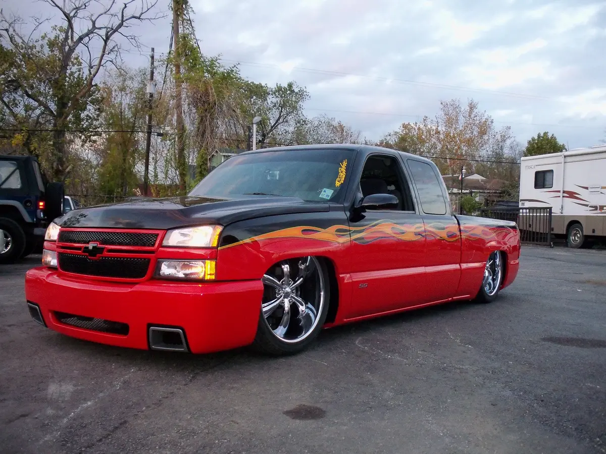 99'-06' Chevy 1500 F & R Air Suspension Kit 24"-28" Wheels (Control Arms) 1