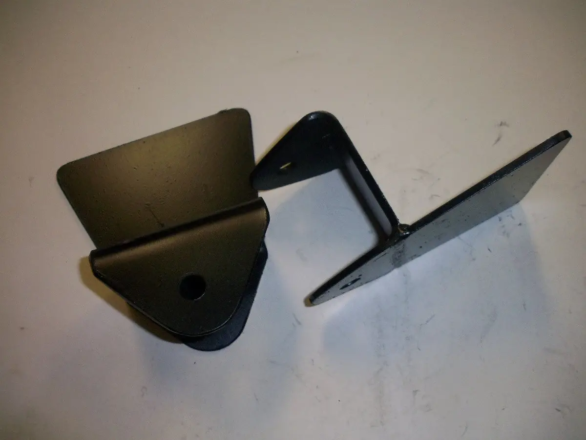 Link Bar Bracket (Under Frame Mount - 3" Wide) (Sold In Pairs) 1