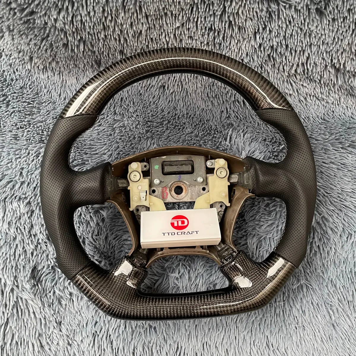 Carbon Fiber Steering Wheel For Honda 2Th Gen Cr-V 2002-2006 | Ttd Craft 1
