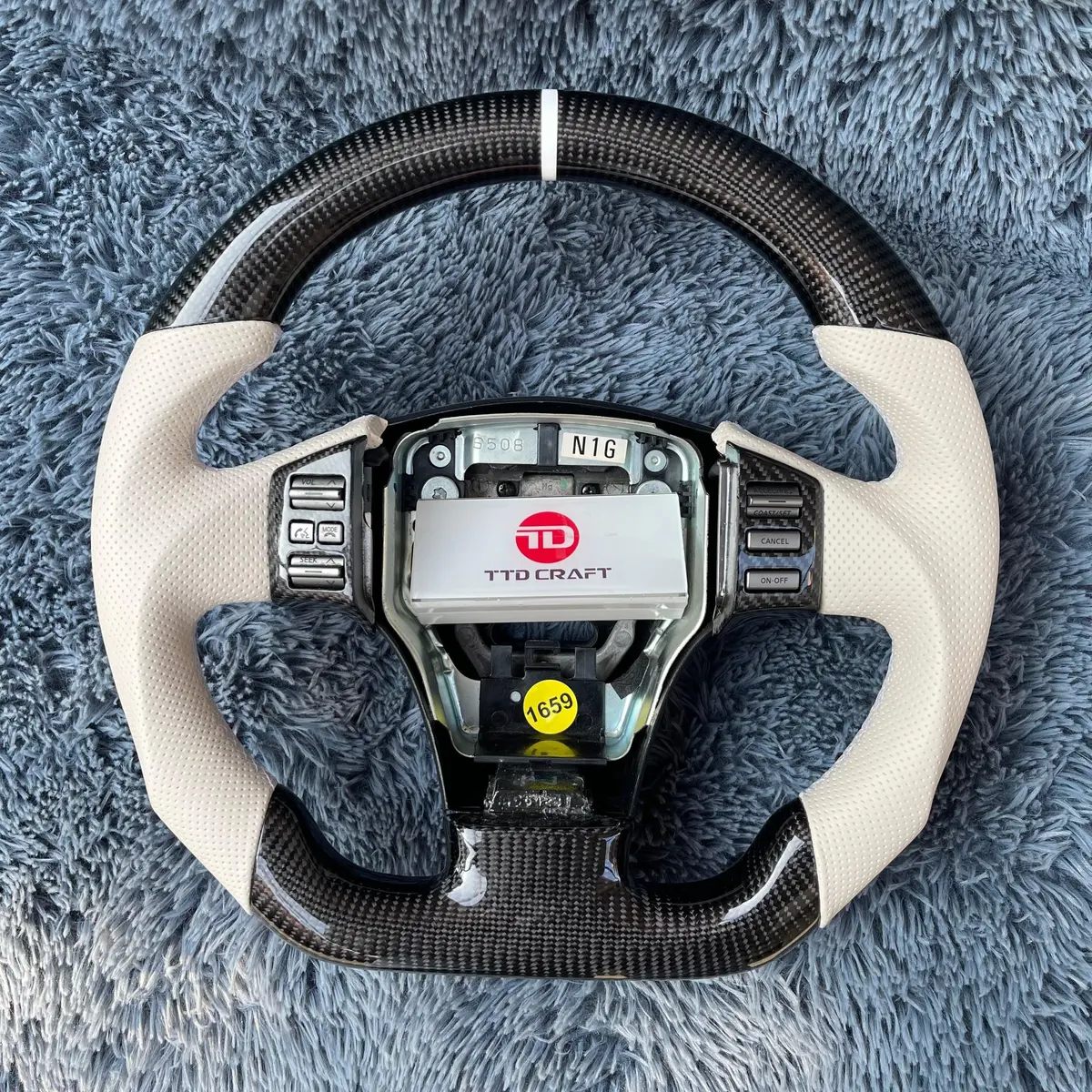 Custom Nissan 2004-2012 Armada Carbon Fiber Steering Wheel | Ttd Craft 1