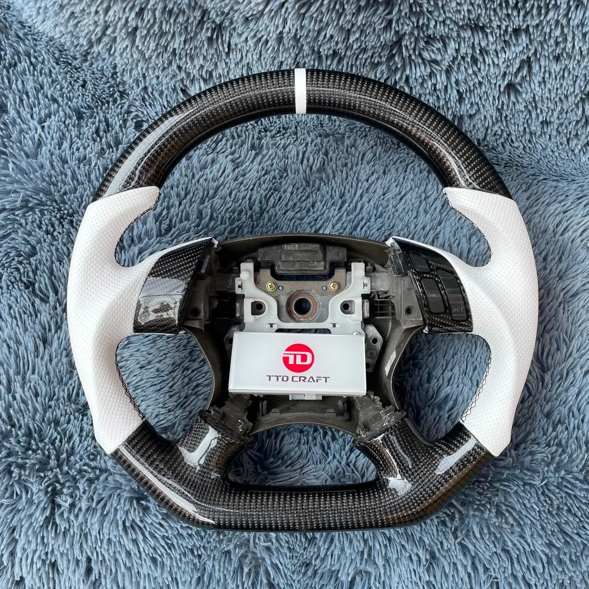 Custom Carbon Fiber Steering Wheel For Honda 2005-2010 Odyssey | Ttd Craft 1