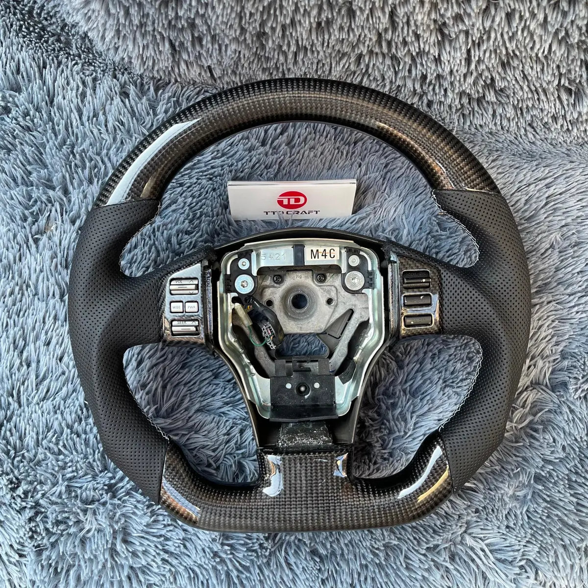 Custom Carbon Fiber Steering Wheel For Nissan 2004-2012 Armada | Ttd Craft 1