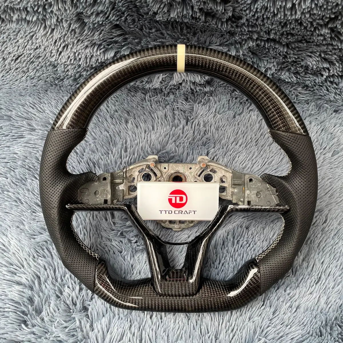Ttd Craft  17-20 X Trail  Carbon Fiber Steering Wheel 1