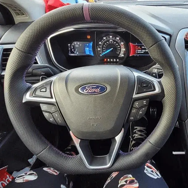 Ttd Craft Ford 2013-2020 Fusion / Mondeo / Edge Carbon Fiber Steering Wheel 1
