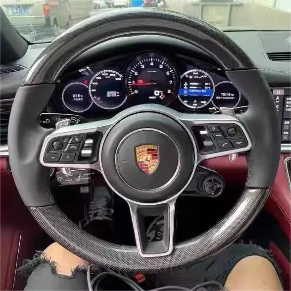 Ttd Craft Porsche 911 / Gt3 / 991 / 718 Boxster / Cayman 982 / Cayenne / Panamera / Macan Carbon Fiber Steering Wheel 1