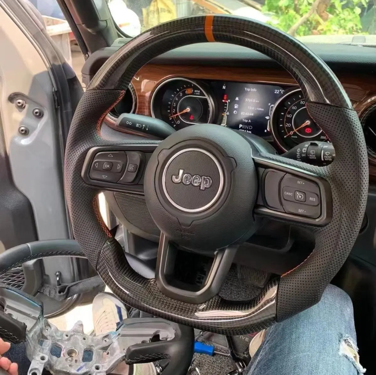 Ttd Craft Jeep 2018-2026 Wrangler / Gladiator Carbon Fiber Steering Wheel 1
