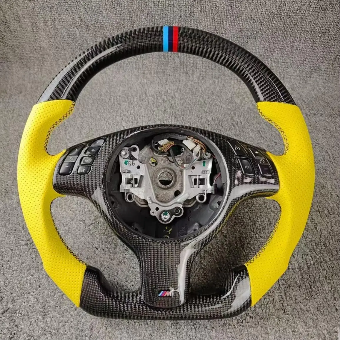 Ttd Craft Bmw M3 E46 / M5 E39 Carbon Fiber Steering Wheel 1