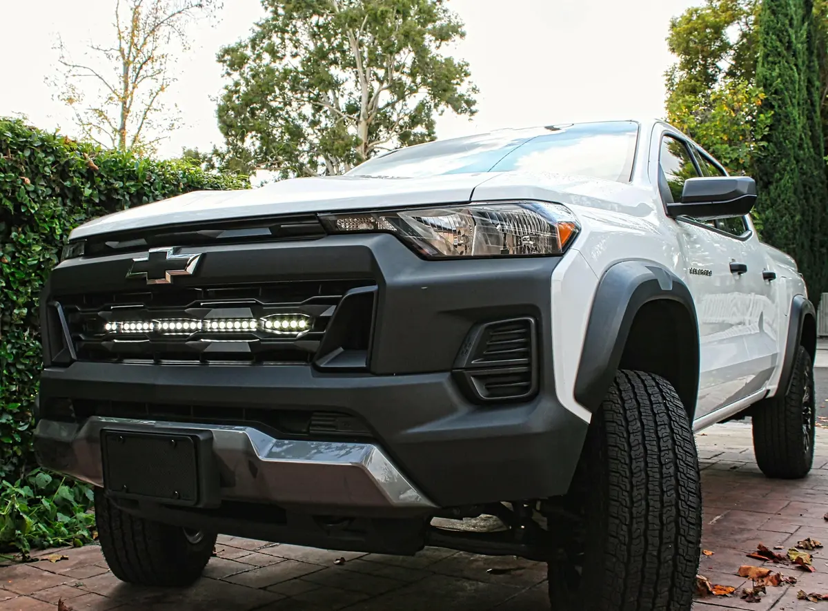 2023+ Chevrolet Colorado Single 30In Light Bar 1