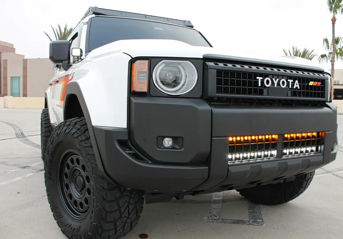 Land Cruiser Light Bar 2024+ Slim 1