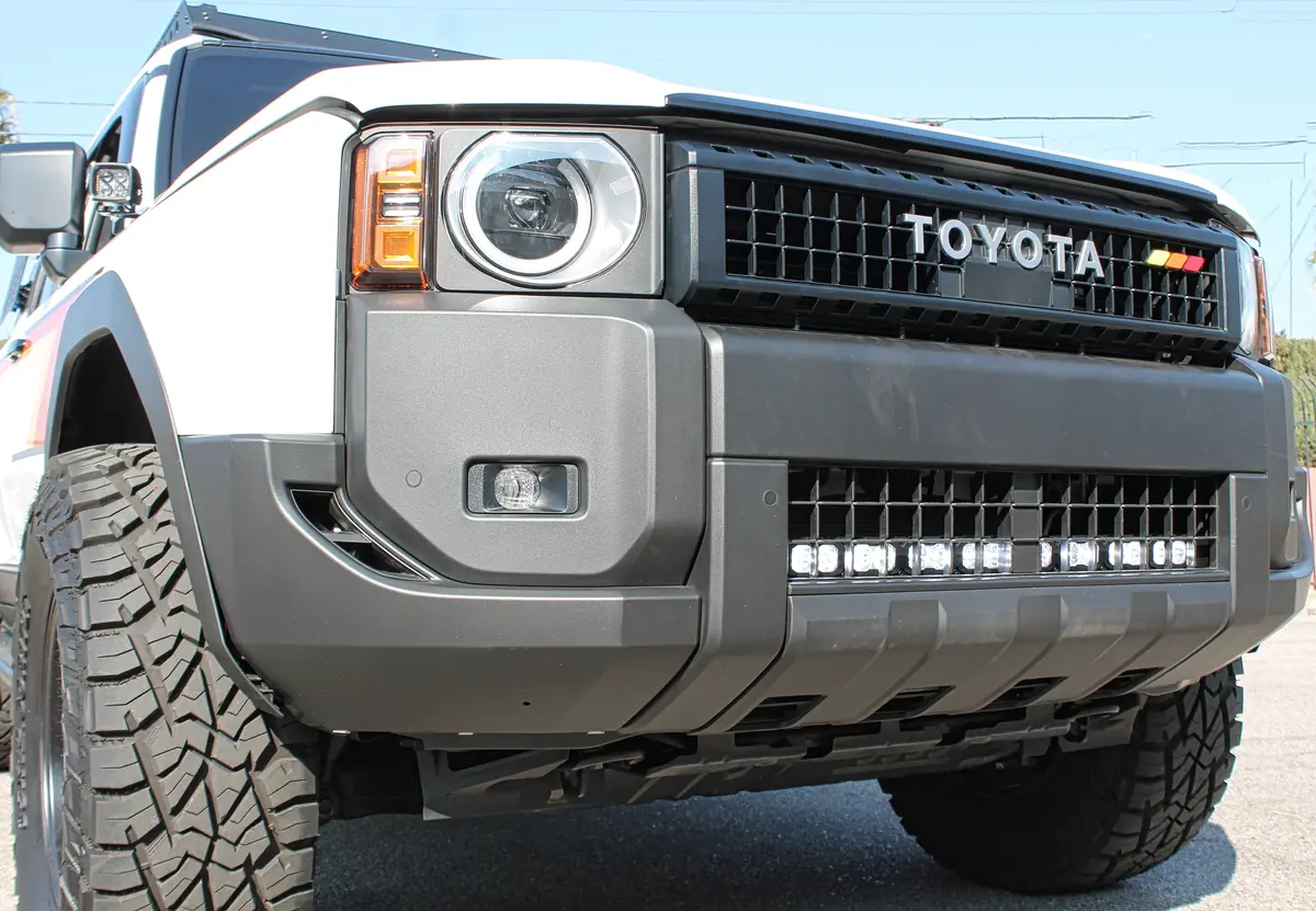 Land Cruiser Light Bar 2024+ Pro 1