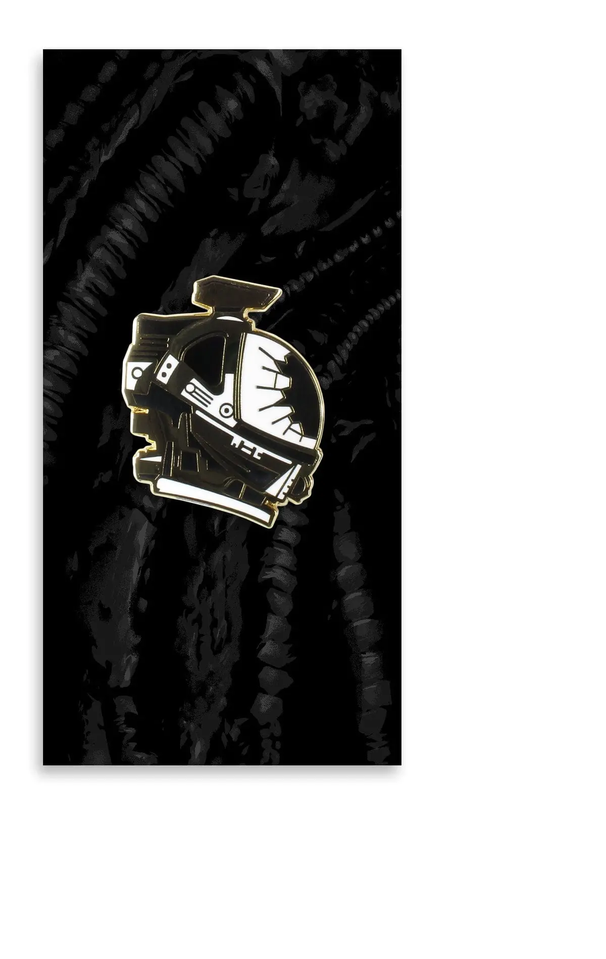 Alien Enamel Pin 1