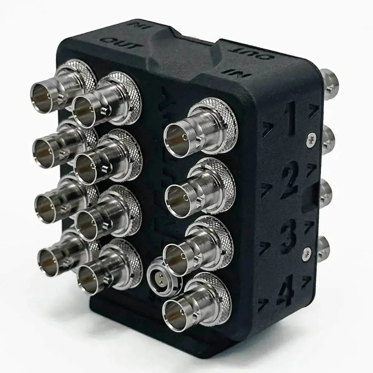 8X16 12G Sdi 4K Re-Clocking Distro Box 1