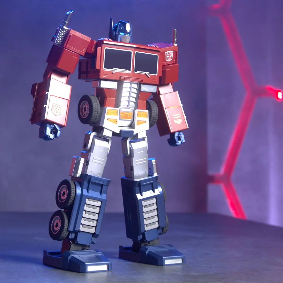 Transformers Optimus Prime Auto-Converting Robot (Elite) By Robosen 1