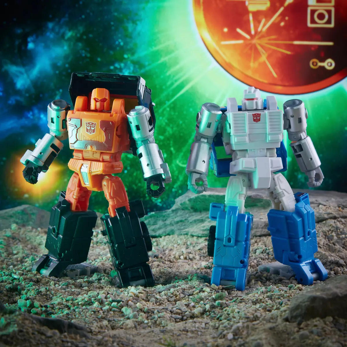 Transformers Generations War For Cybertron Golden Disk Collection Chapter 1, Autobot Road Ranger And Autobot Puffer 1
