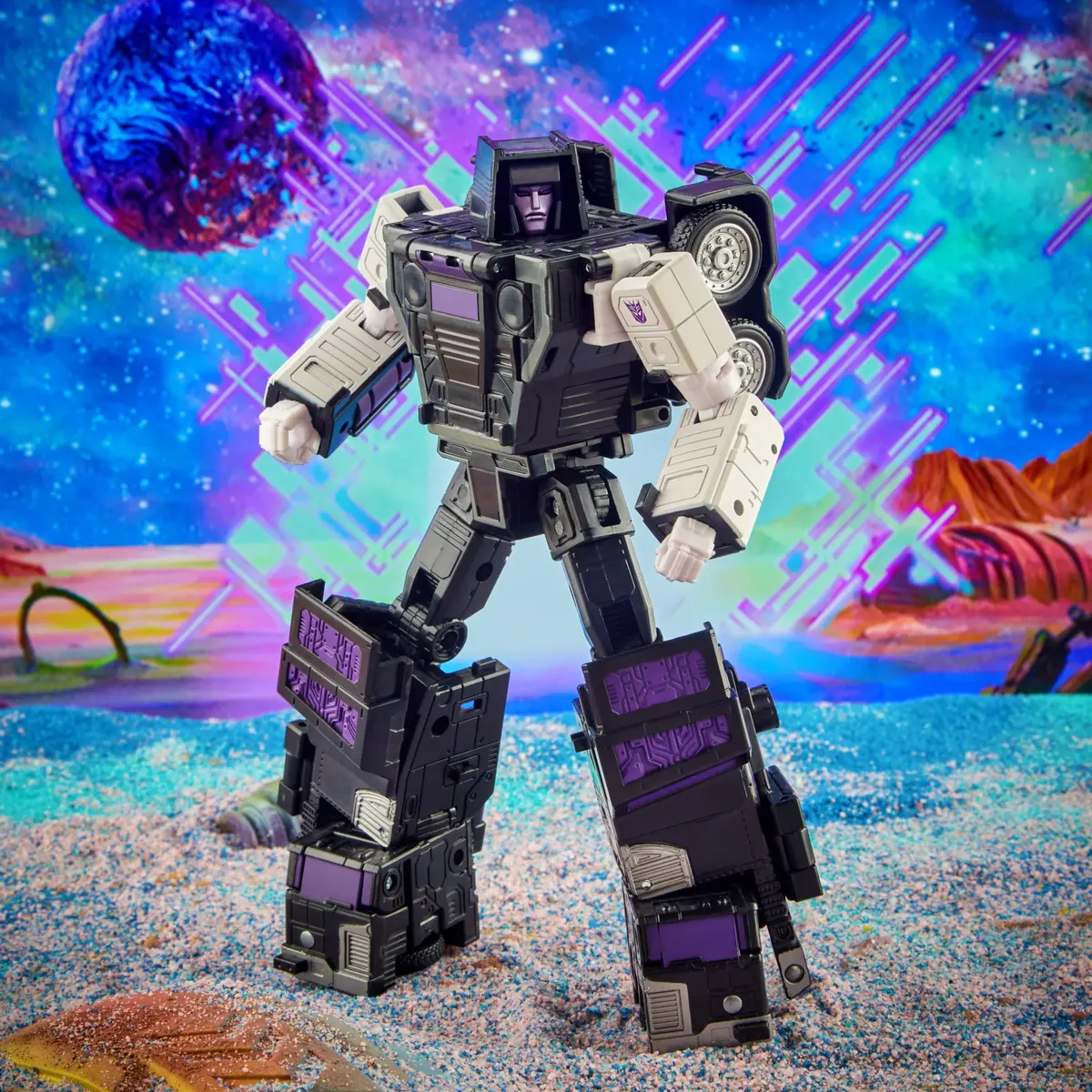 Transformers Generations Legacy Series Commander Decepticon Motormaster 1