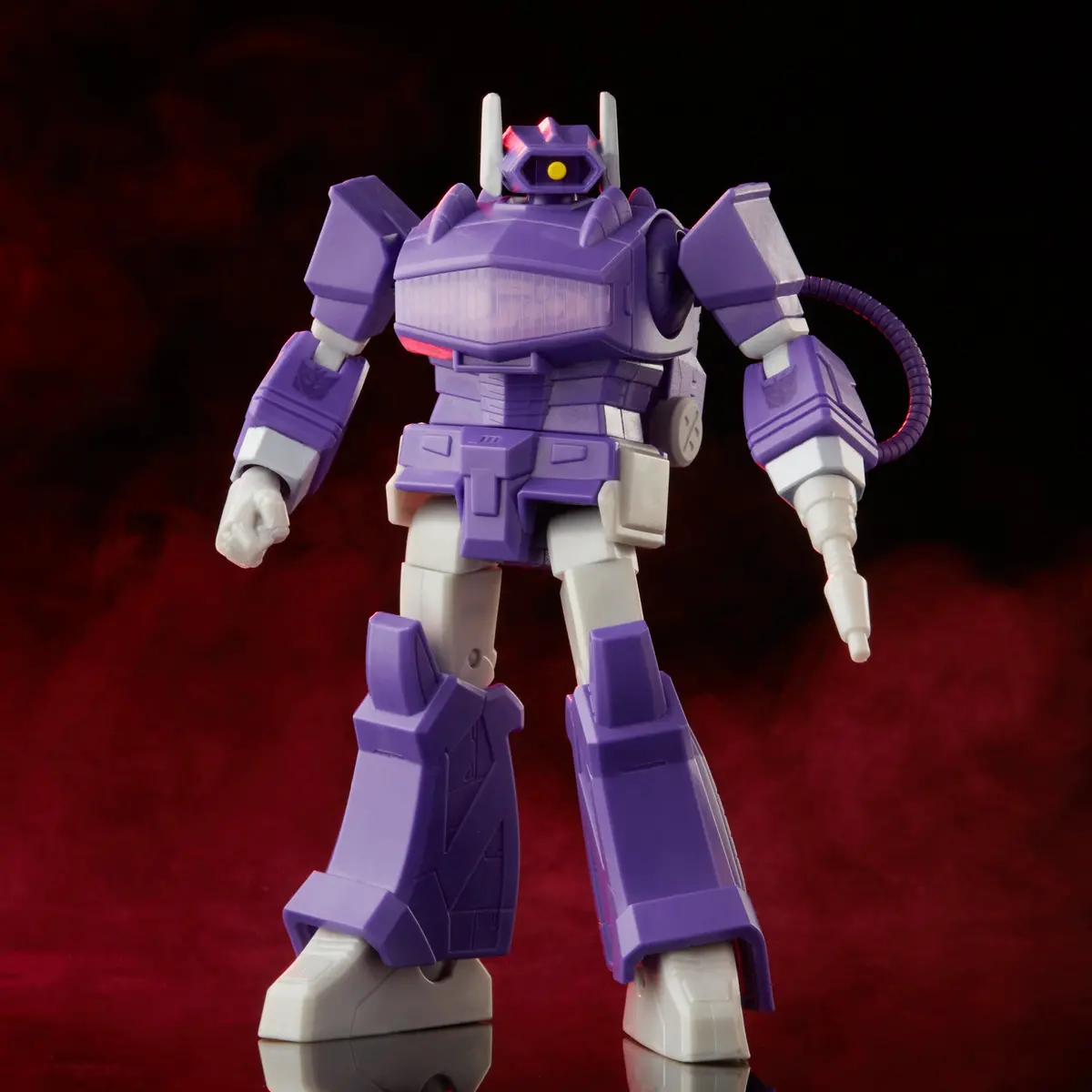 Transformers R.E.D. [Robot Enhanced Design] G1 Shockwave 1