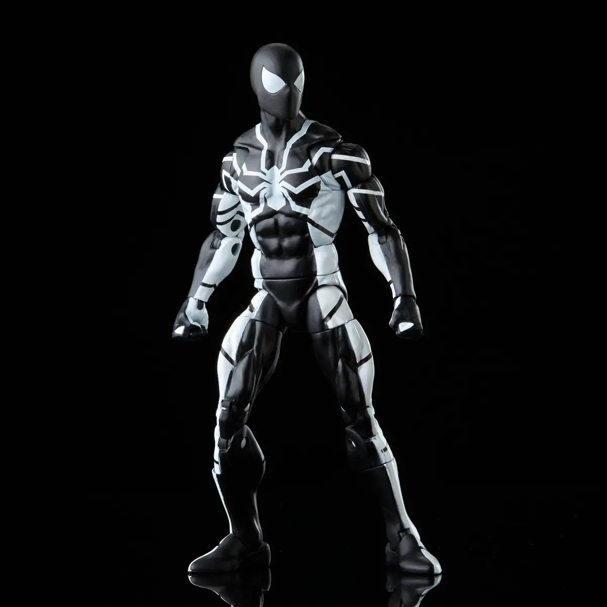 Marvel Legends Series Future Foundation Spider-Man (Stealth Suit) 1