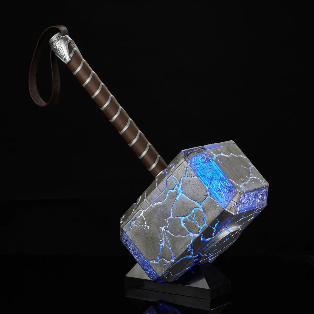 Marvel Legends Series Mighty Thor Mjolnir Electronic Hammer 1