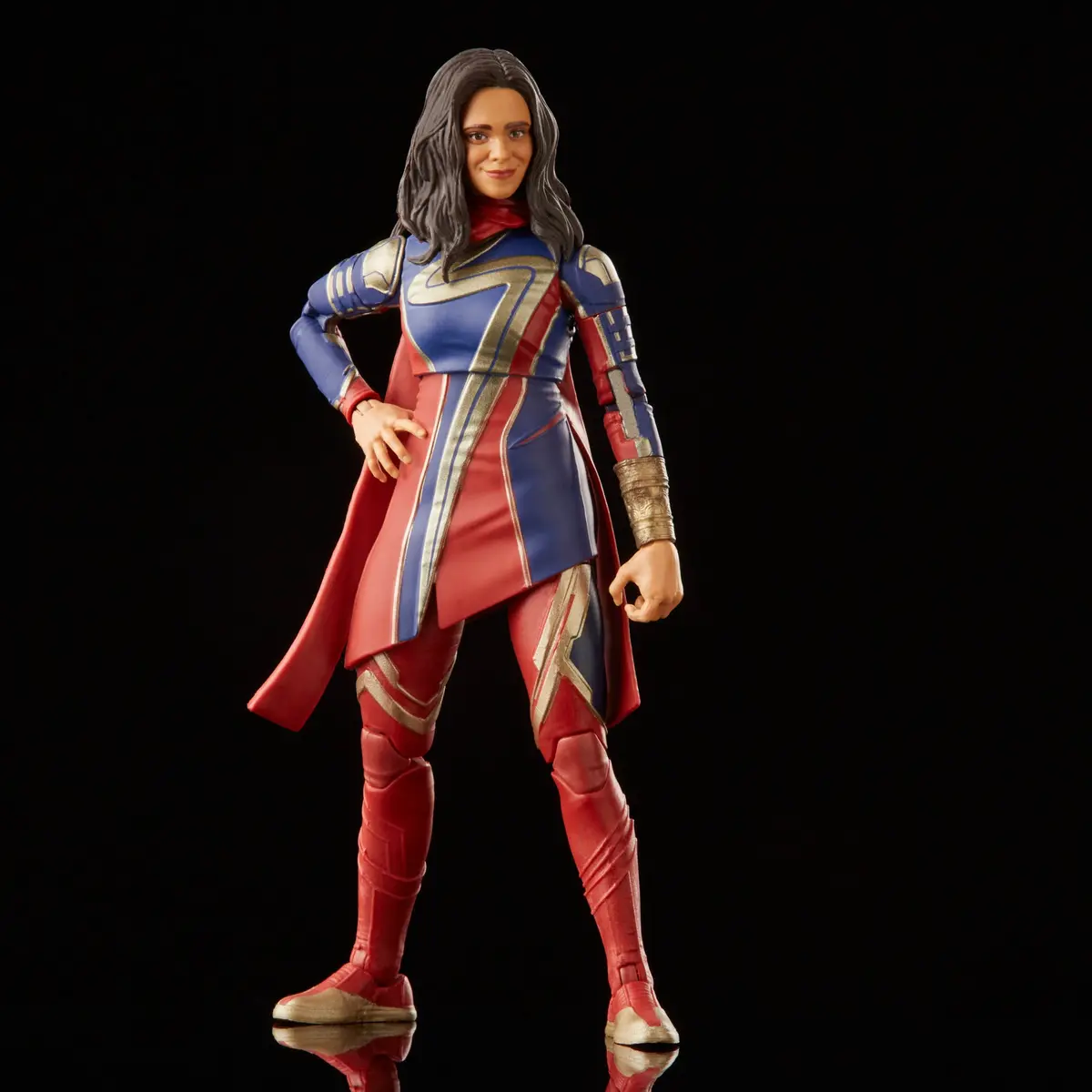 Marvel Legends Series Ms. Marvel Action Figure 1