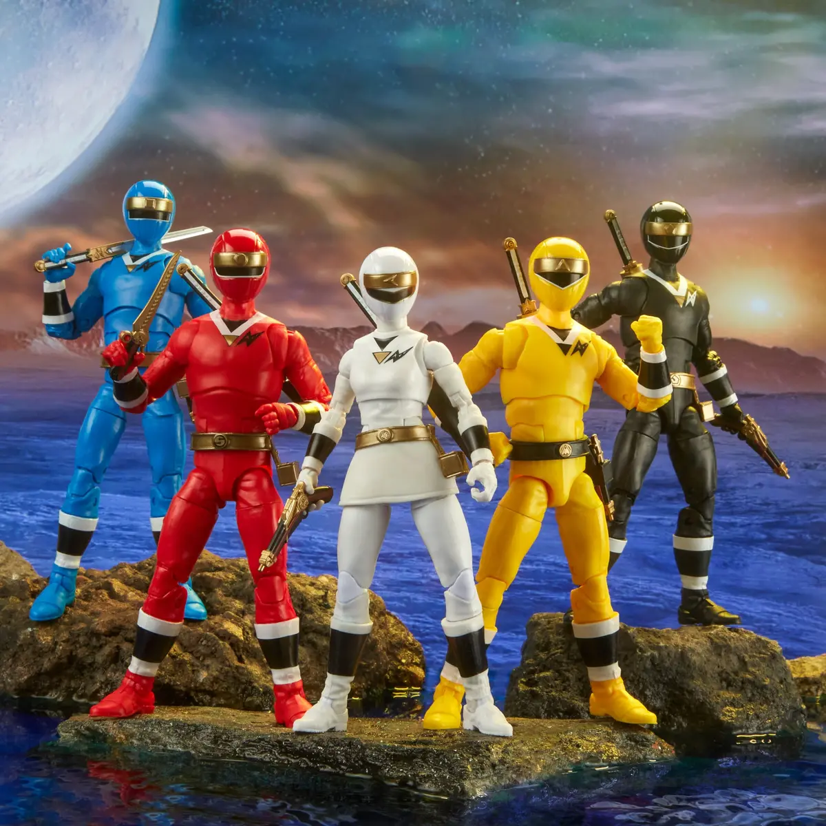 Power Rangers Lightning Collection 5-Pack Alien Rangers Figure 1