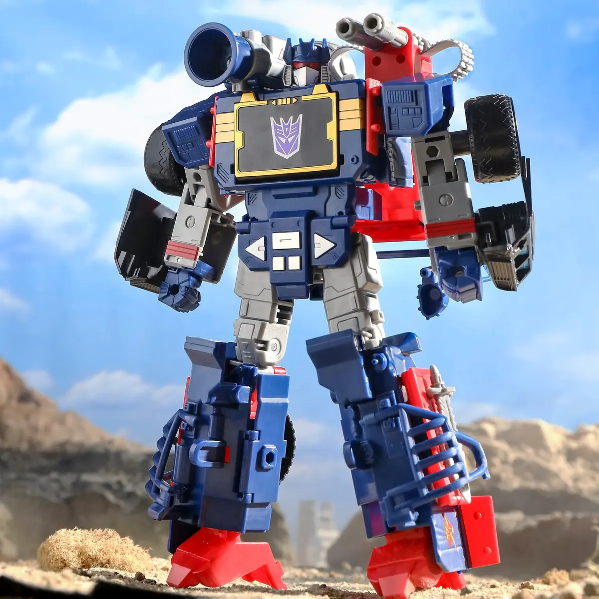 Transformers Collaborative G.I. Joe X Transformers Soundwave Dreadnok Thunder Machine, Zartan & Zarana 1