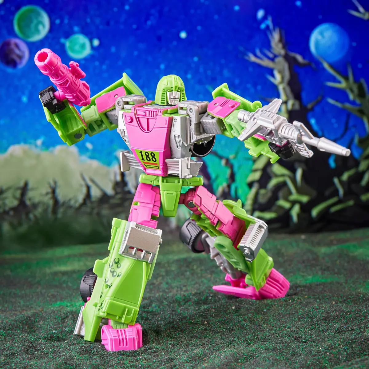 Transformers Legacy: Evolution G2 Universe Autobot Mirage 2