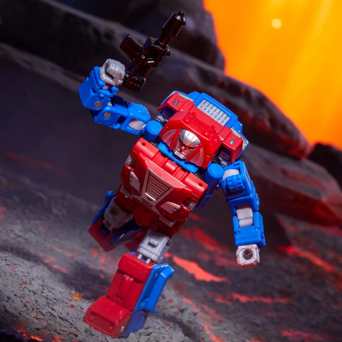 Transformers Legacy United Deluxe Class G1 Universe Autobot Gears Figure 2