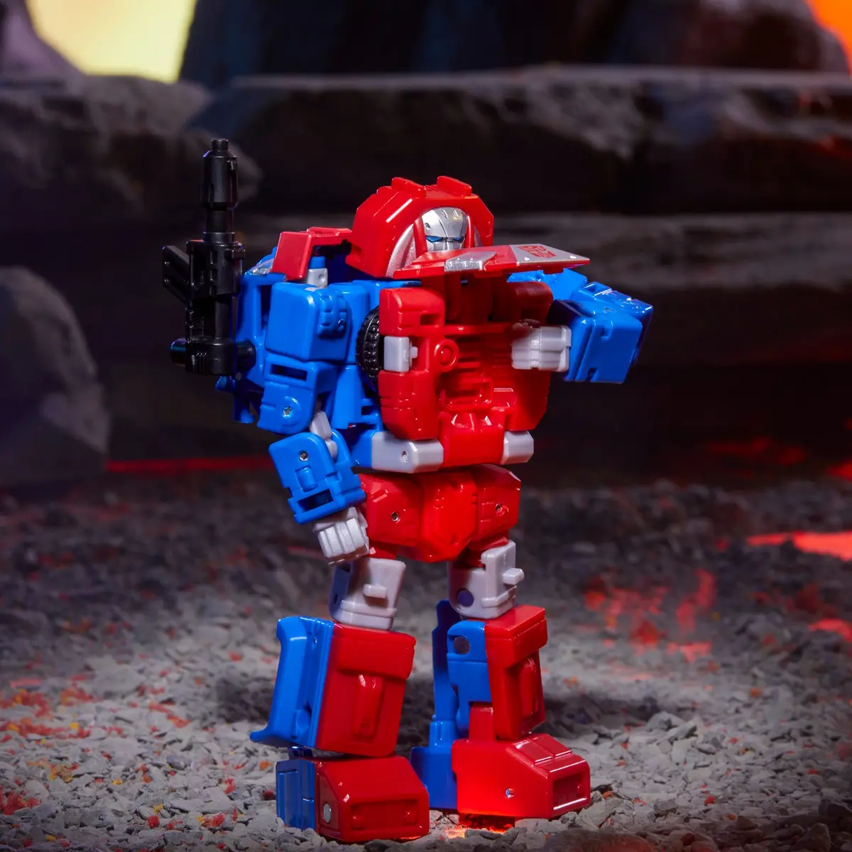 Transformers Legacy United Deluxe Class G1 Universe Autobot Gears Figure 1