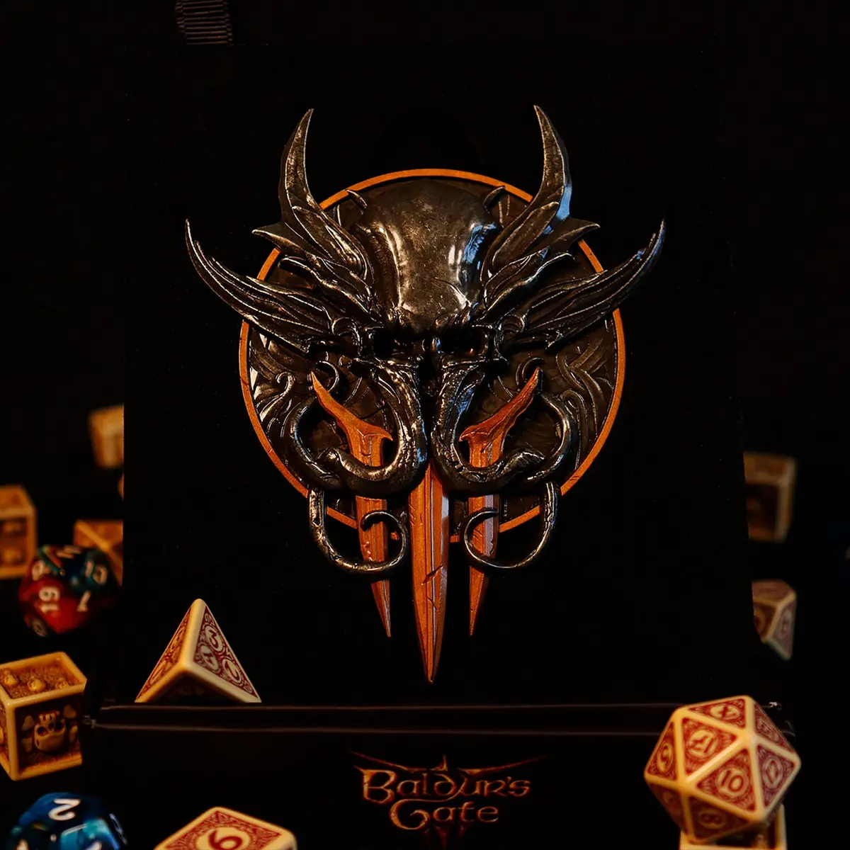 Dungeons & Dragons Limited Edition Collectible Baldur's Gate 3 Medallion 1