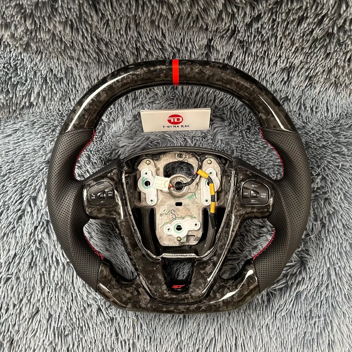 Ttd Craft Ford Usa Version 2014-2019 Fiesta Carbon Fiber Steering Wheel 1