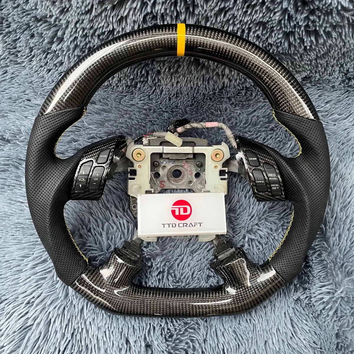 Ttd Craft  2005-2010 Odyssey Lx Ex Ex-L  Carbon Fiber Steering Wheel 1