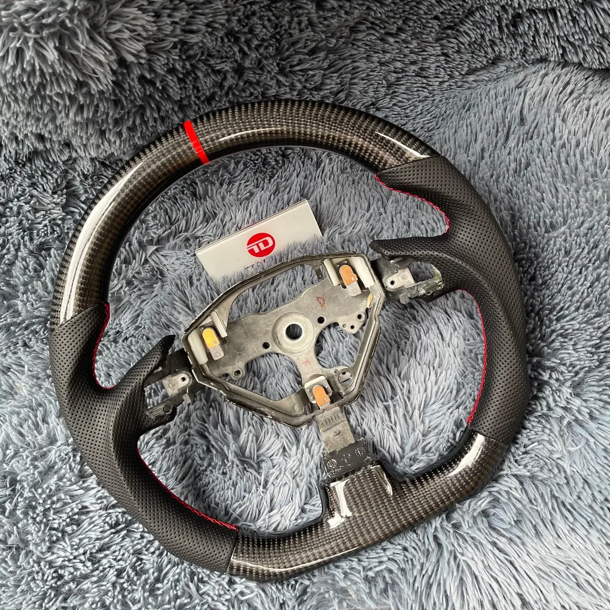 Ttd Craft Leuxs 2001-2005 Is300 Carbon Fiber Steering Wheel 2