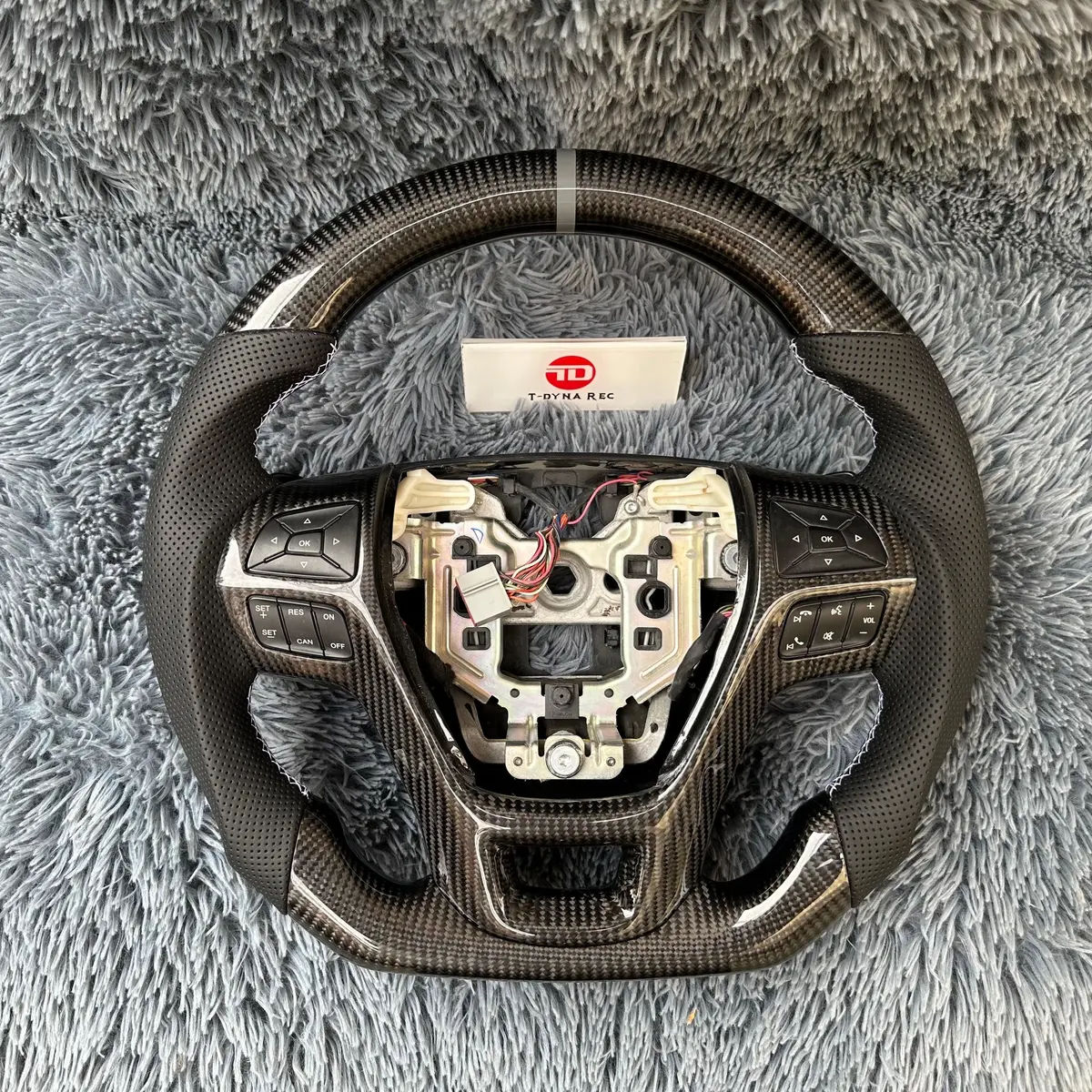 Ttd Craft Ford 2013-2019 Taurus / Edge /  Explorer /  Flex Carbon Fiber Steering Wheel 1