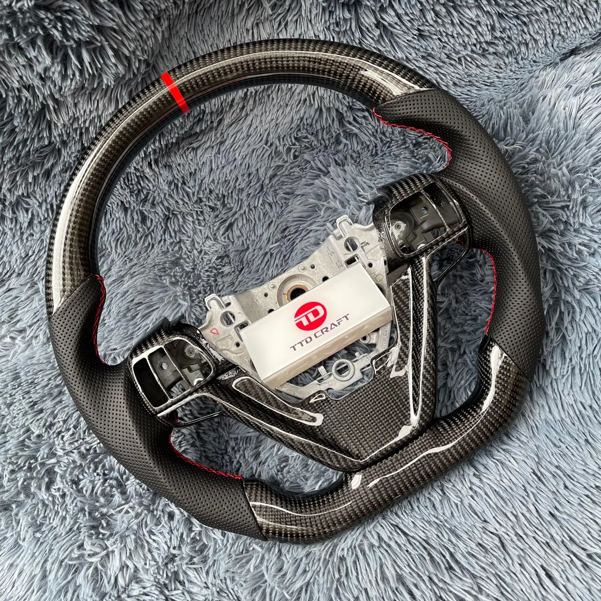 Ttd Craft Toyota 2014-2019 Highlander/Sienna Carbon Fiber Steering Wheel 2