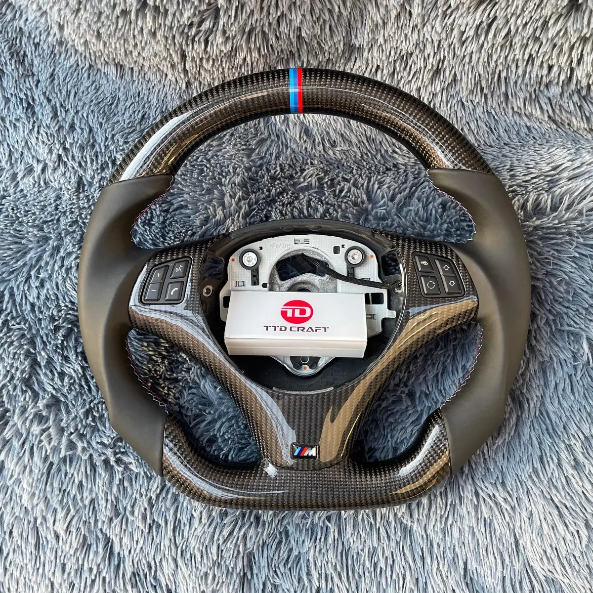 Ttd Craft 1 Series E82 E88 / 3 Series E90 E91 E92 E93 / X1 E84 Carbon Fiber Steering Wheel 1
