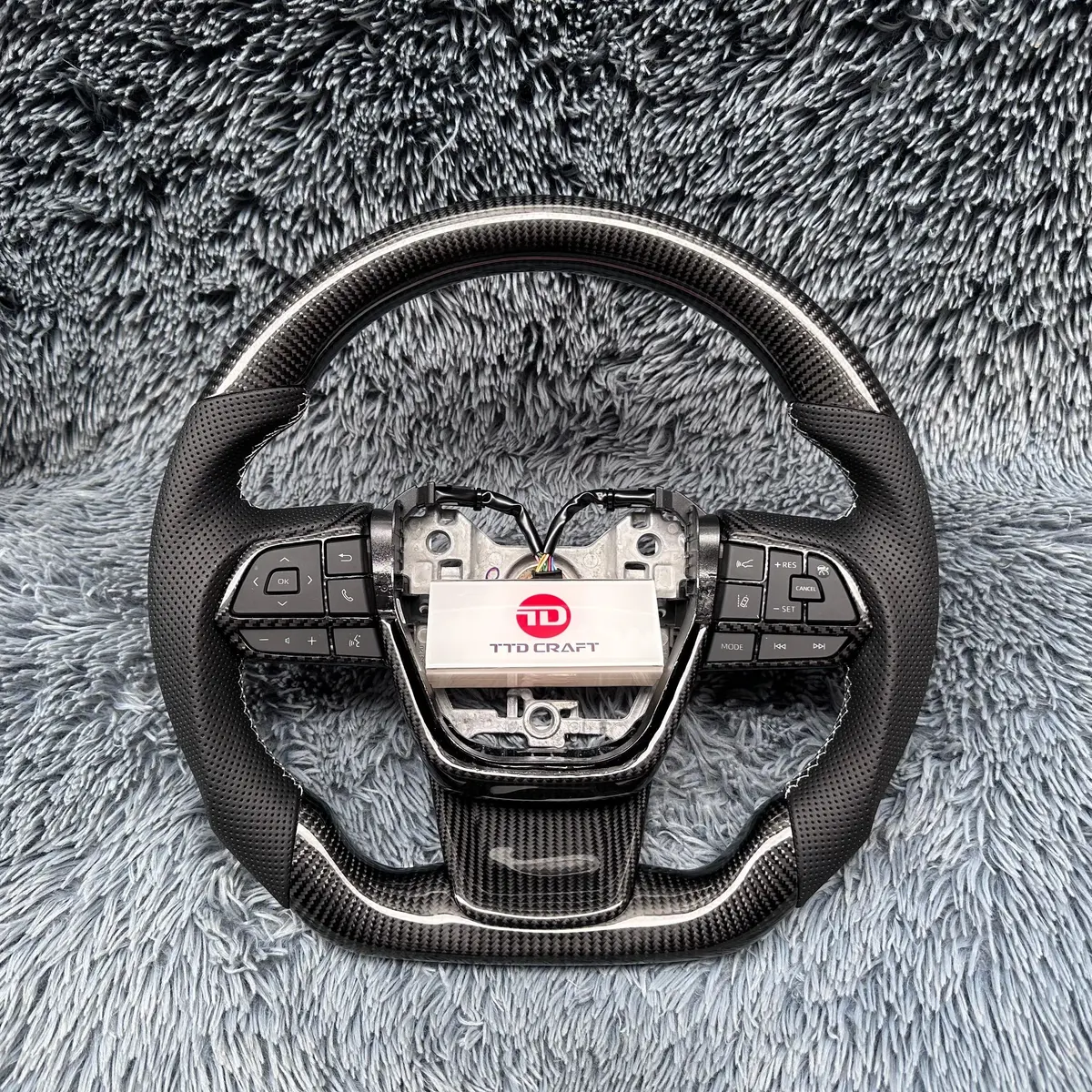 Ttd Craft Toyota 2020-2026 Highlander/Sienna Carbon Fiber Steering Wheel 1