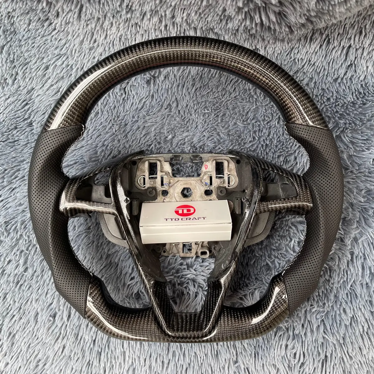 Ttd Craft Ford 2013-2020 Fusion/Mondeo/Edge Carbon Fiber Steering Wheel 1