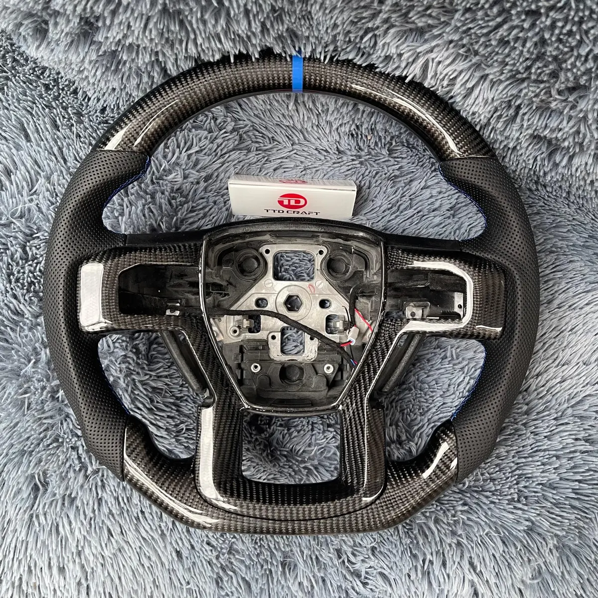 Ttd Craft Ford 2015-2020 F150 Raptor / 2017-2022 F250/ 2017-2022 F350 Carbon Fiber Steering Wheel 1