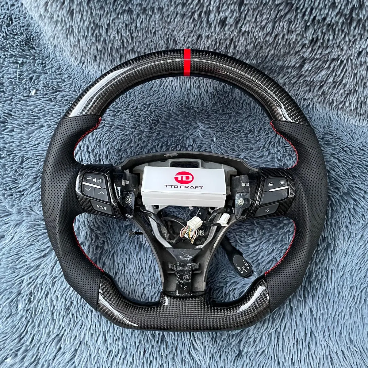 Ttd Craft Toyota 2007-2010 Camry /2009-2012 Venza Carbon Fiber Steering Wheel 1