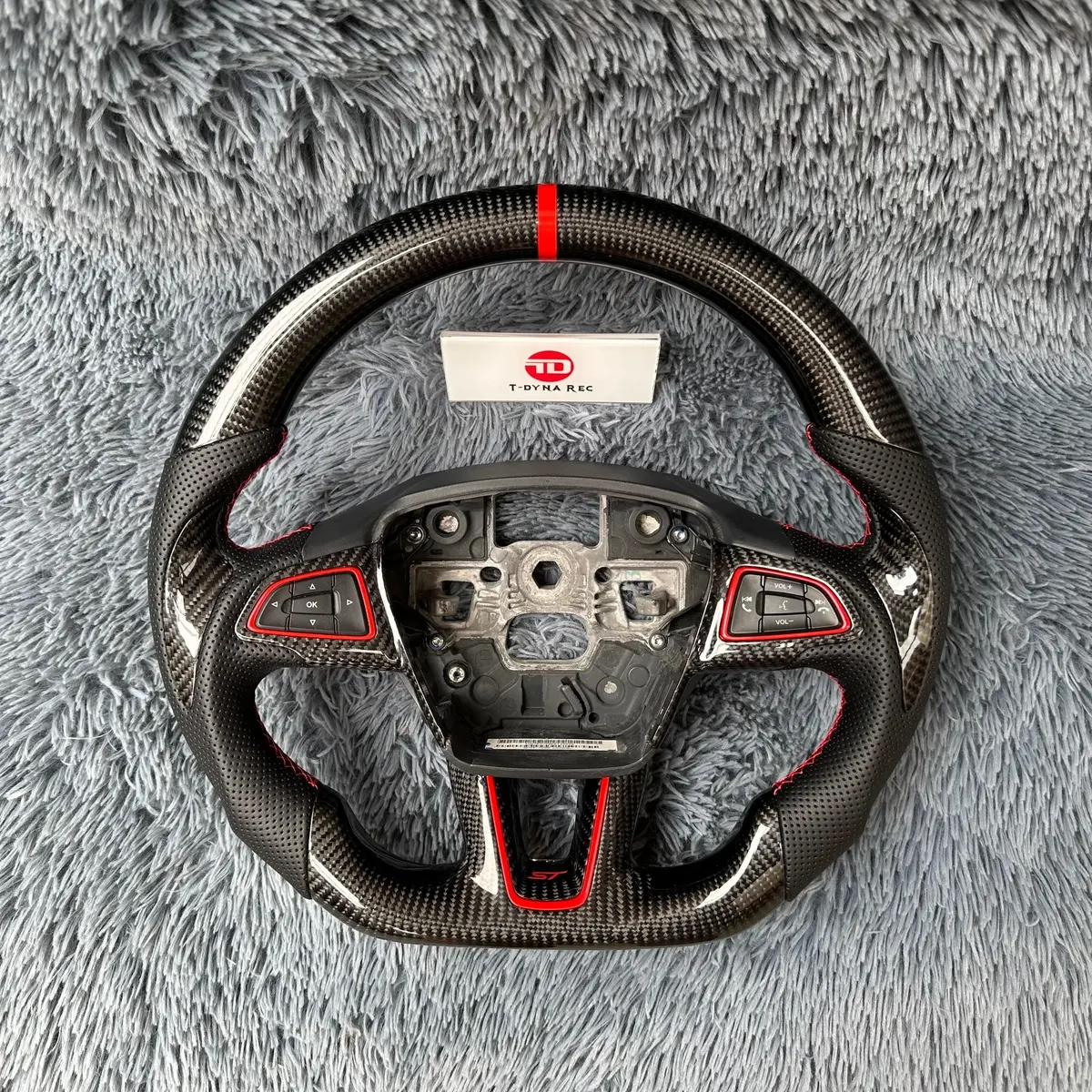 Ttd Craft Ford 2015-2018 Focus Mk3 Rs/St Carbon Fiber Steering Wheel 1