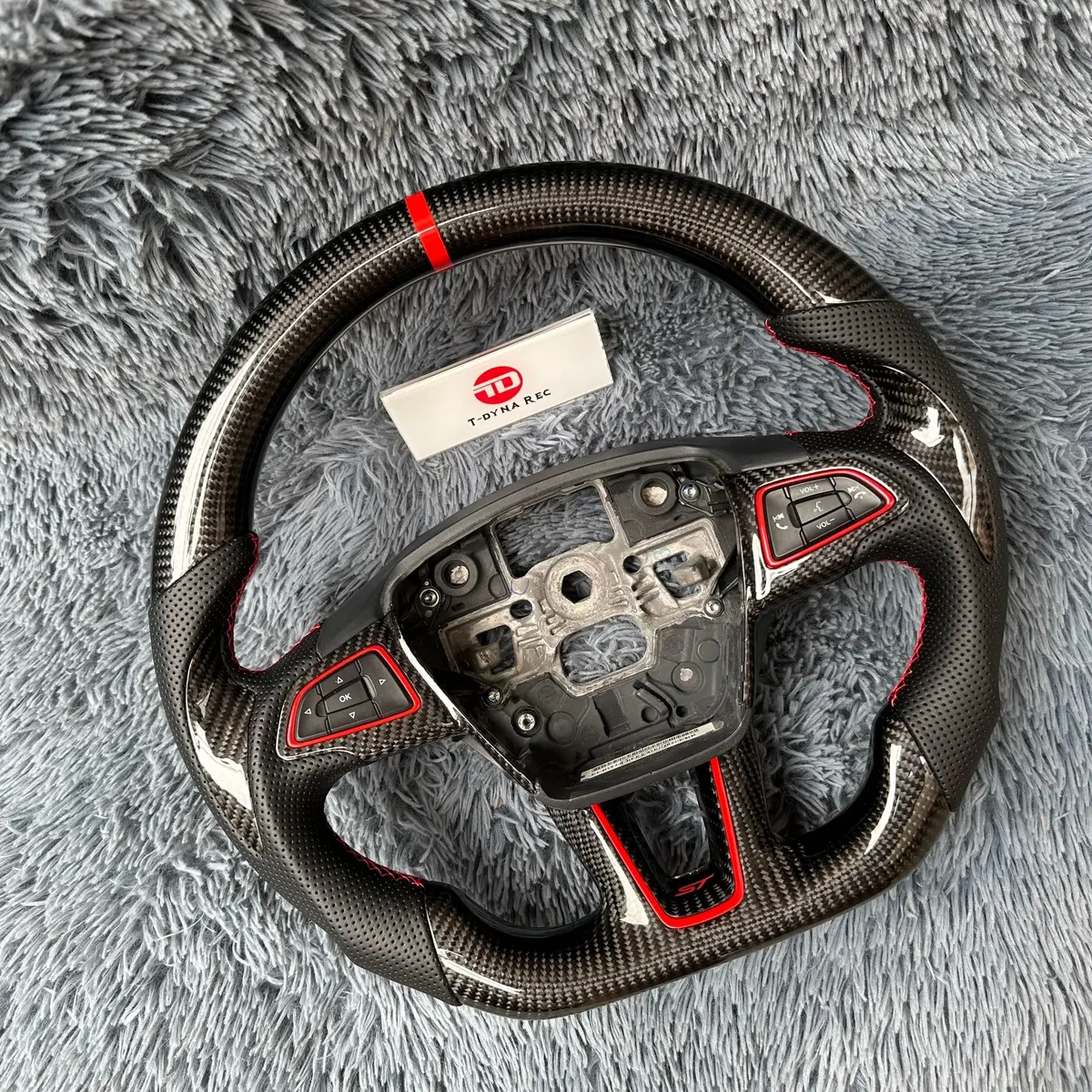Ttd Craft Ford 2015-2018 Focus Mk3 Rs/St Carbon Fiber Steering Wheel 2