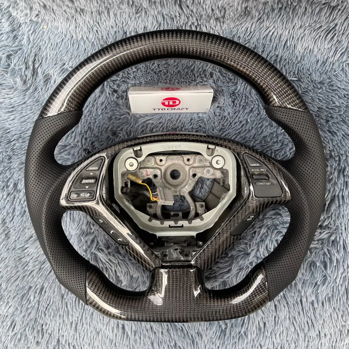 Ttd Craft Infiniti 2007-2015 G37 Carbon Fiber Steering Wheel 1