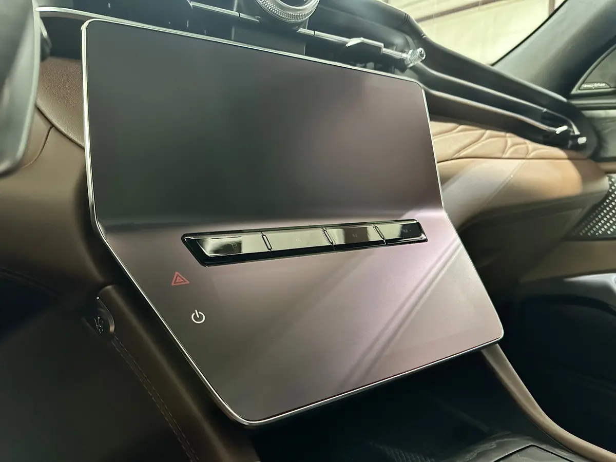 2023+ Maserati Grecale | 12.3" Main Infotainment | Matte/Anti-Glare | Screen Protector Kit 1