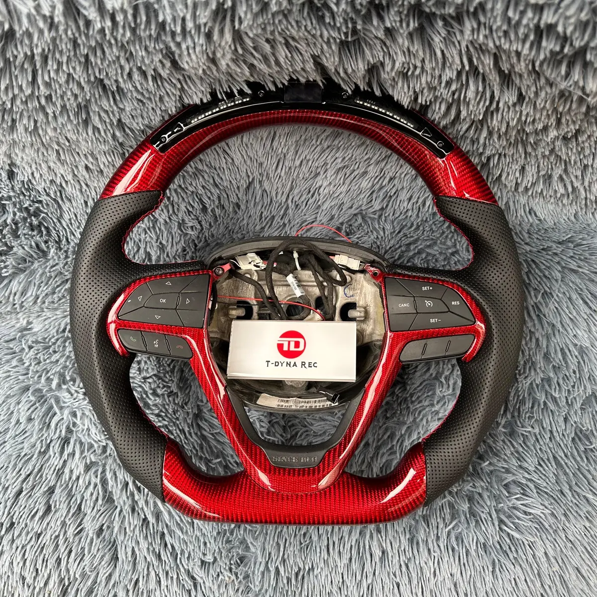 Ttd Craft Jeep 2016-2021 Cherokee / Grand Cherokee Carbon Fiber Steering Wheel 1
