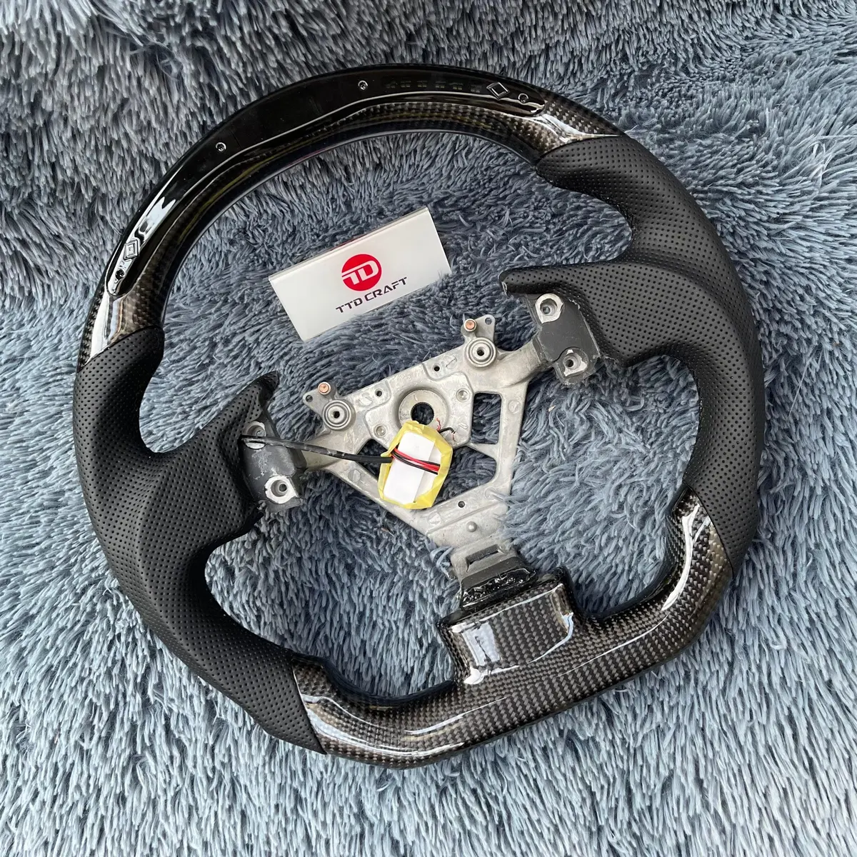 Carbon Fiber Steering Wheel For Nissan 2004-2012 Armada | Ttd Craft 2