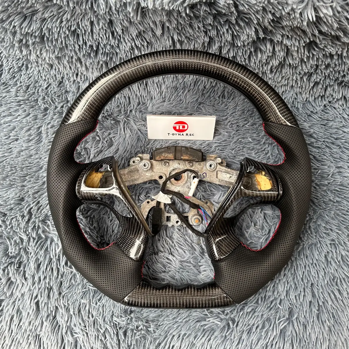 Ttd Craft Infiniti 2013-2020 Qx60 / 2013-2022 Q70 Q70l / 2011-2019 M25 M35 M37 M56 Carbon Fiber Steering Wheel 1