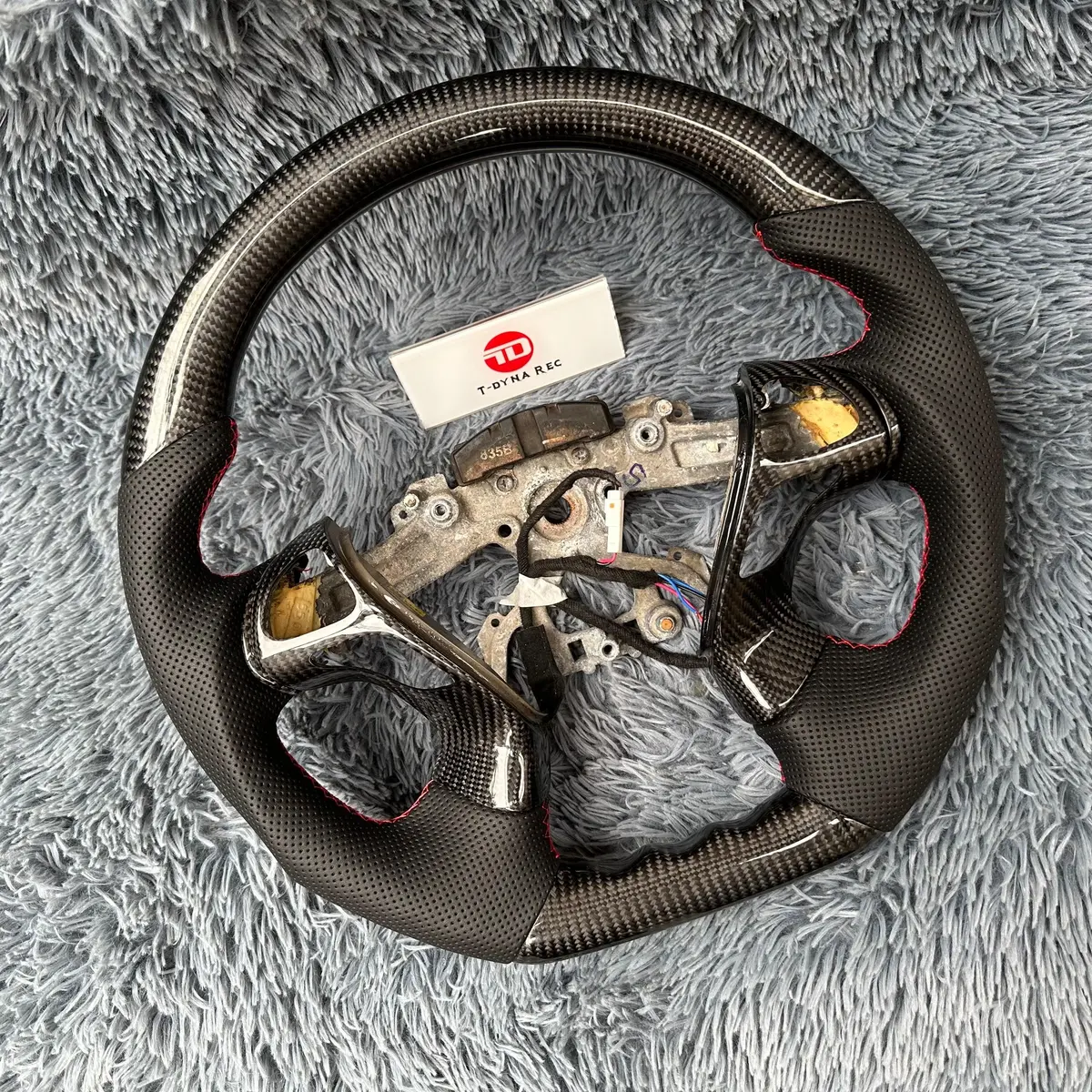 Ttd Craft Infiniti 2013-2020 Qx60 / 2013-2022 Q70 Q70l / 2011-2019 M25 M35 M37 M56 Carbon Fiber Steering Wheel 2