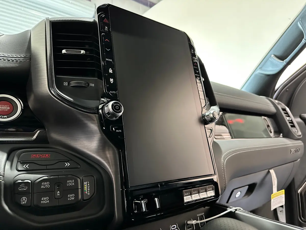 2025 Ram  | 14.5" Main Infotainment | Matte/Anti-Glare | Screen Protector Kit 1