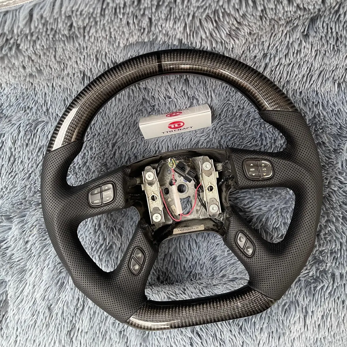 Ttd Craft Gmc 2002-2009 Envoy Carbon Fiber Steering Wheel 2
