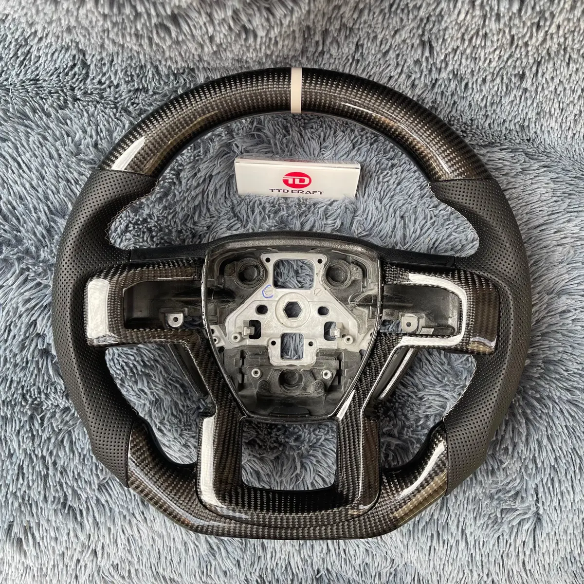 Ttd Craft Ford 2015-2020 F150 Raptor / 2017-2022 F250/ 2017-2022 F350 Carbon Fiber Steering Wheel 1